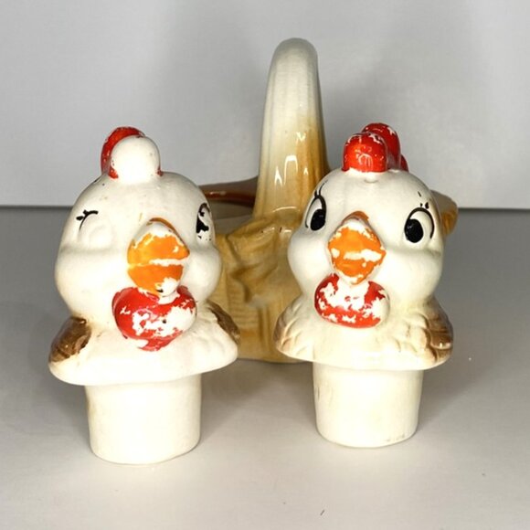 Vintage Chicks In Basket Salt & Pepper Shakers - Picture 7 of 11